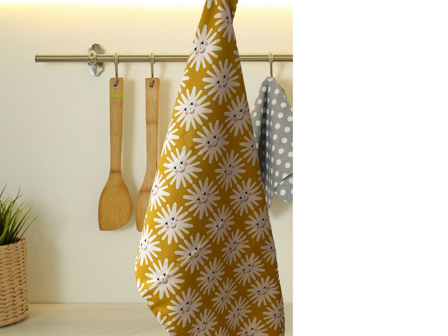 Happy Suns Organic Cotton Kitchen Towel, Sun Motif Yellow Tea towel, Trendy Colourful Suns Tea Towel, Sun Faces Kitchen Towel, Hostess Gift